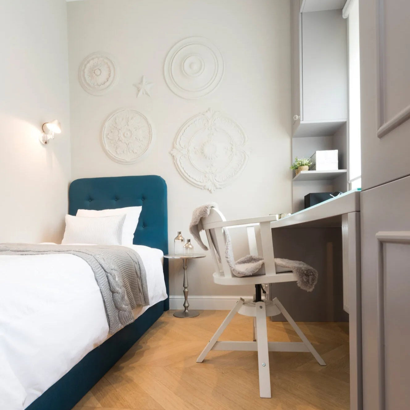 Milenia R9 Ceiling Rose in modern bedroom | Decormania UK